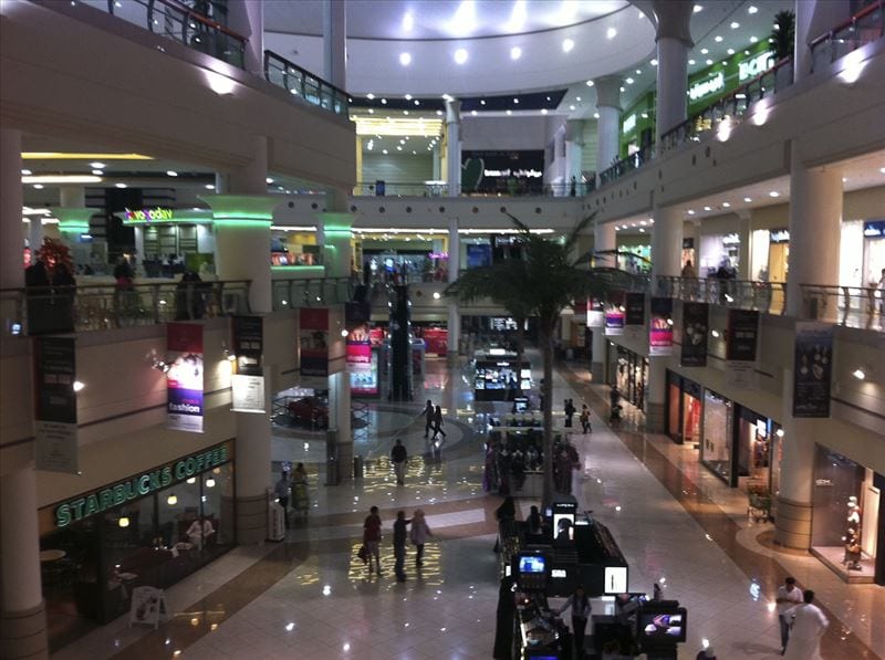 shopping in abu dhabi 7 - أفضل 10 من مولات ابوظبي المُجربة ننصحككم بزيارتها