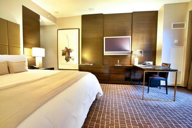 toronto hotels 2 - أفضل 8 من فنادق تورونتو كندا الموصى بها 2022