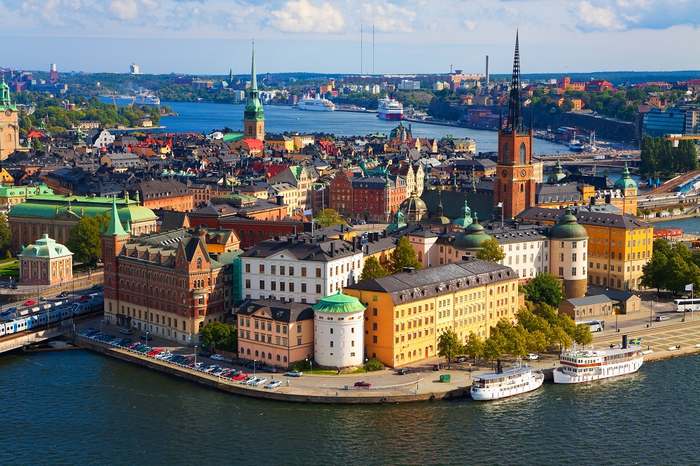 اهم 10 اسئلة واجوبة حول السفر الى السويد