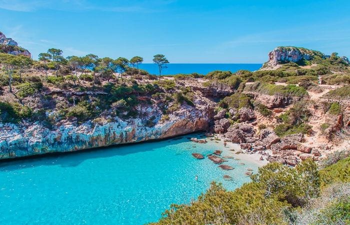 where is mallorca 1 1 - اين تقع مايوركا والمسافات بينها وبين أهم مدن اسبانيا