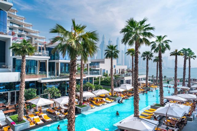 شاهد افضل فندق مع حوض سباحة خاص في دبي 2023