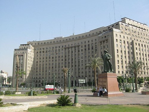 ميدان التحرير من اهم اماكن سياحية في القاهرة مصر