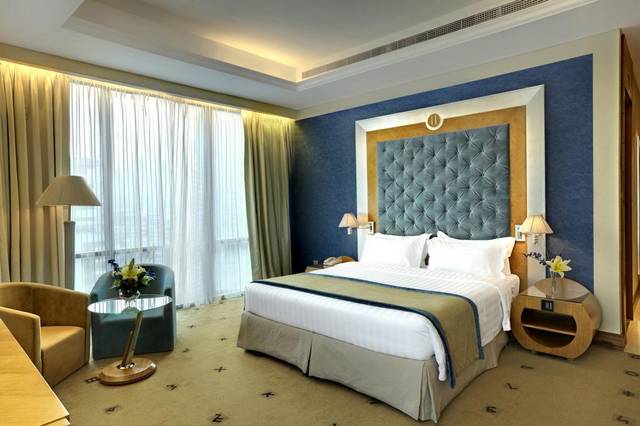 يُعد فندق دوناتيلو دبي من فنادق رخيصه في دبي البرشاء
