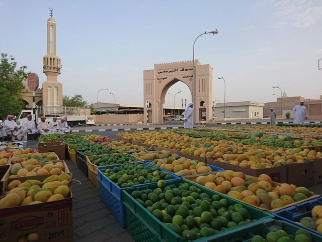 سوق البريمي للمنتجات الموسمية