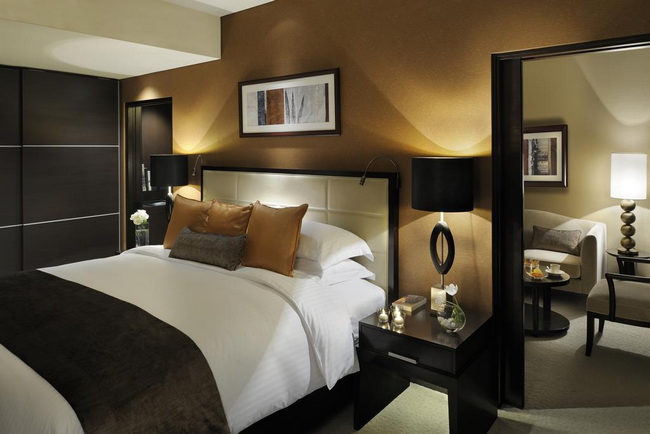 مُتعة واستجمام وأريحية بأفخم فنادق في دبي مارينا
