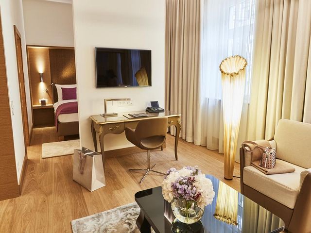 يُعتبر كمبنسكي افضل فندق في ميونخ لشهر العسل حيث يتمتّع بتصاميم وأنشطة مُميّزة.