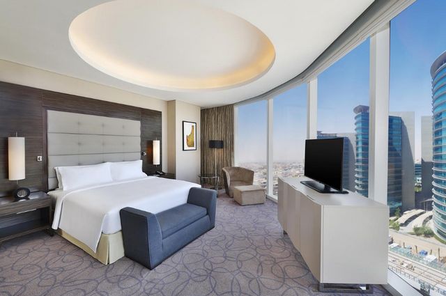 تعرف معنا على كيفية اختيار افضل الأسعار قبل حجز أماكن إقامة ولعل افضل خيار فندق هيلتون الرياض