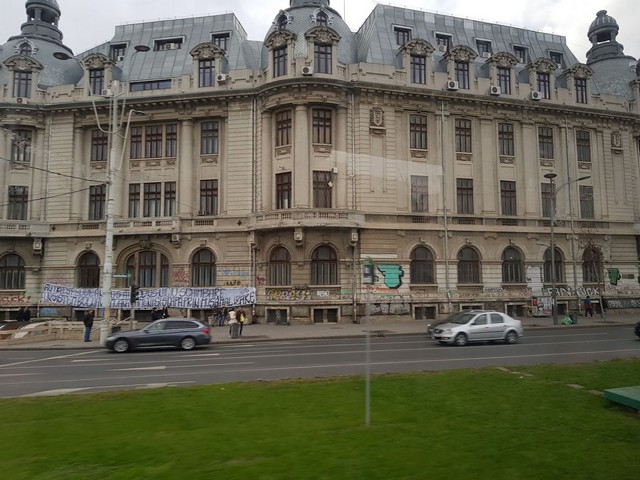 المتاحف في بوخارست