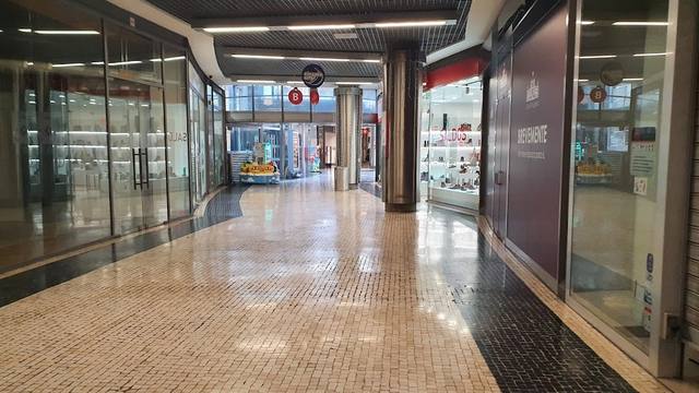 مركز تسوق كامبو بيكينو لشبونة