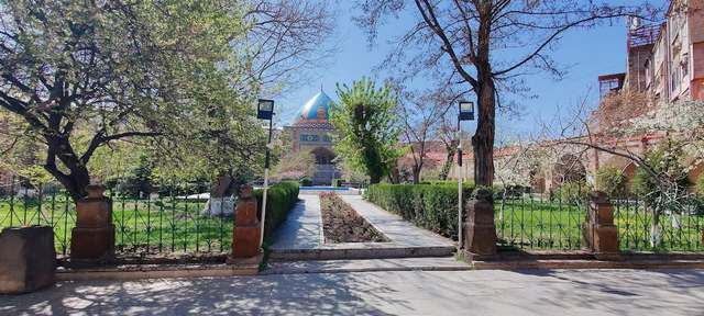ساحة شارل أزنافور يريفان