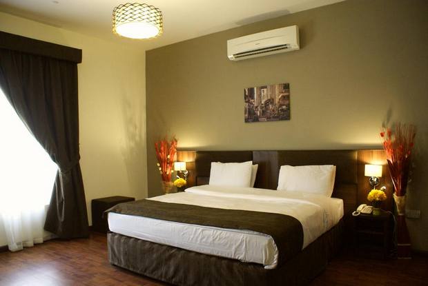 من ارخص الفنادق في مسقط يوفر خيارات ترفيه مع خدمات متنوعة