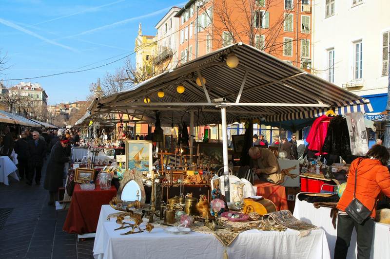 سوق زهرة كور ساليا في فرنسا نيس