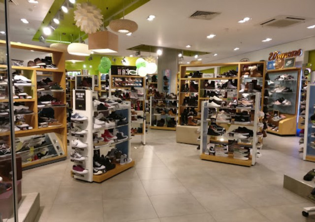 مركز تسوق كريبس كوزواي بريستول