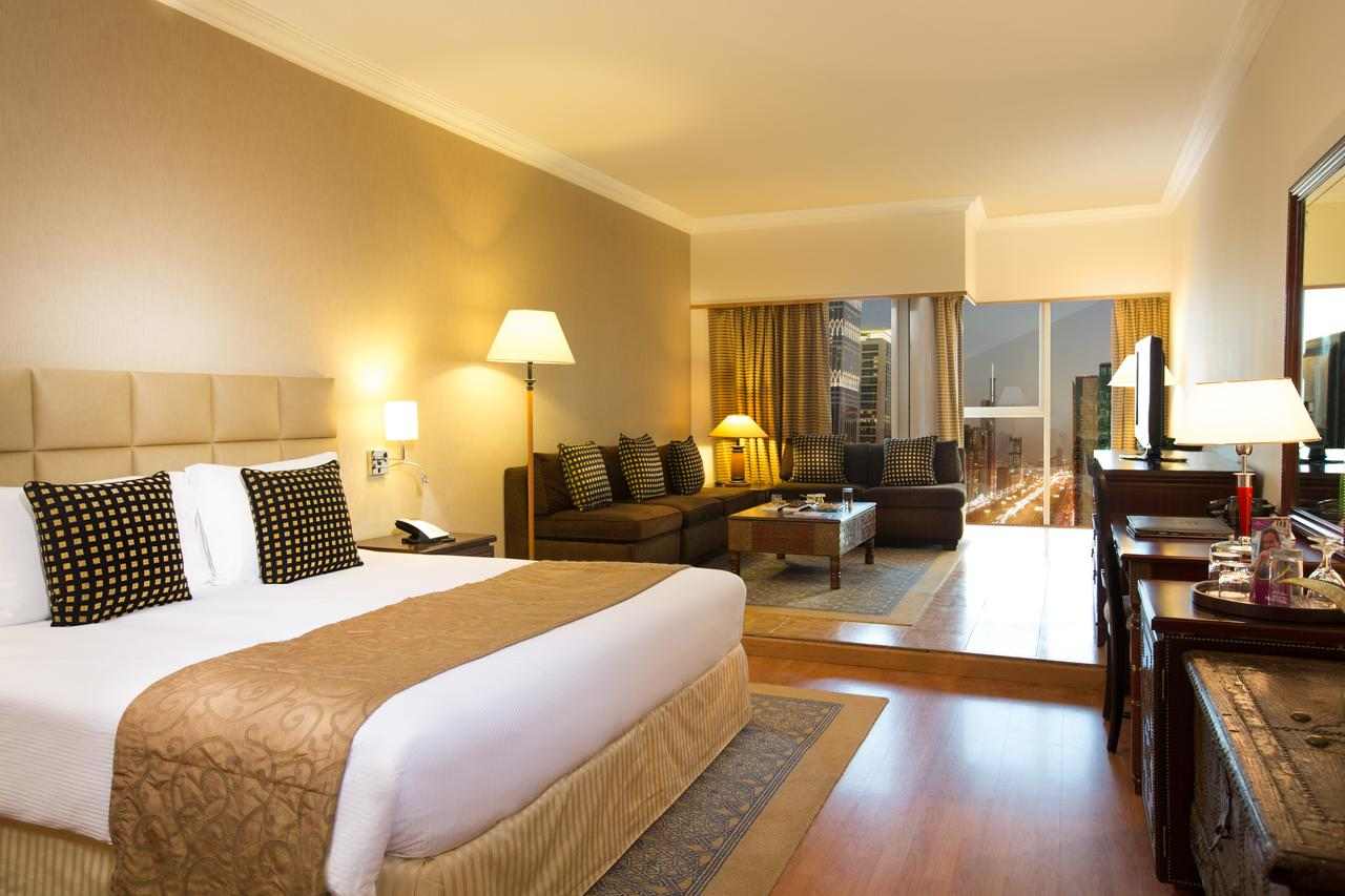 فندق كراون بلازا الشيخ زايد من افضل فنادق دبي خمس نجوم