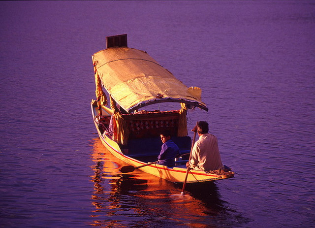 بحيرة دال كشمير