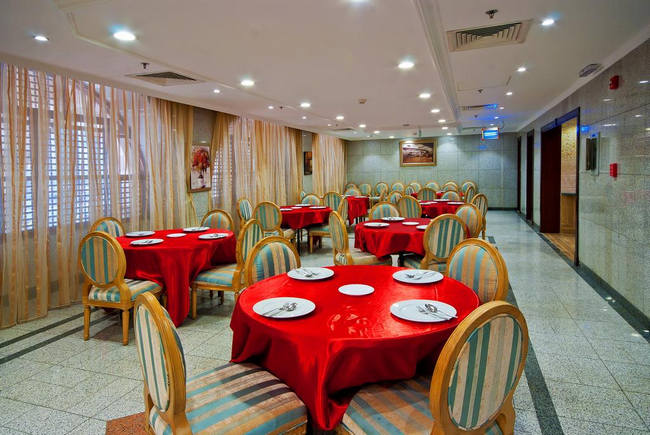 مطعم فندق دار السلام بالمدينة المنورة يُقدم ألذ الأكلات
