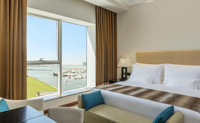 يشتهر فندق جروفنر أحد أفخم و افضل مكان للسكن في دبي بتوفيره كافة سبل الراحة
