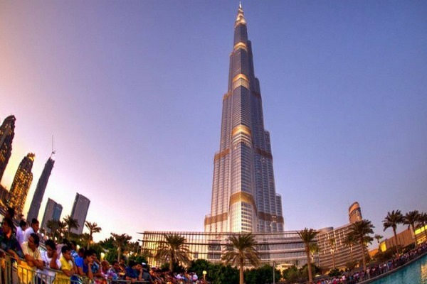 برج خليفة من اشهر ابراج دبي