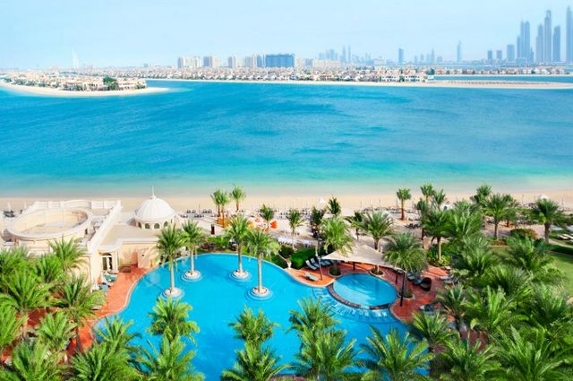 افضل 4 من منتجعات دبي مع مسبح خاص 2023