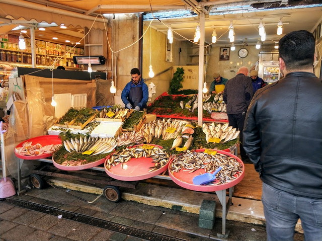السوق المصري في اسطنبول 