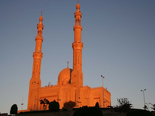مسجد الطابية اسوان