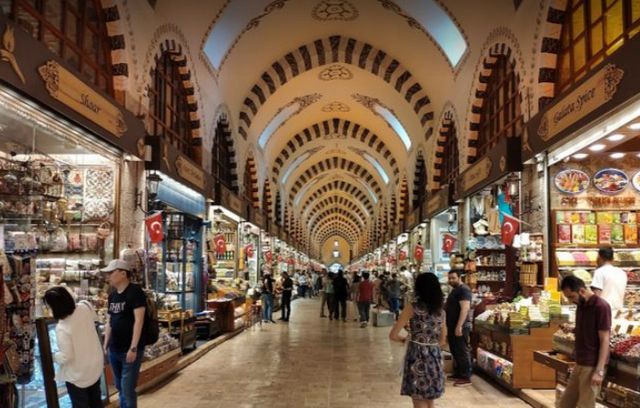 سوق امينونو اسطنبول