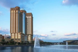 فندق الامارات مول : افضل 5 فنادق قريبة من المول الشهير 2023
