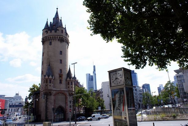 برج إيشنهايم من افضل اماكن السياحة في فرانكفورت