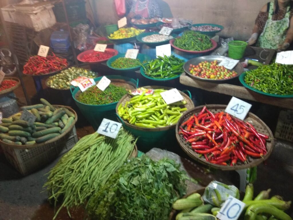 سوق المواد الغذائية الطازجة شنغماي