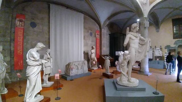 متحف جيبسوتيكا بيزا