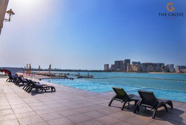 يُعد منتجع جروف البحرين من افضل فنادق البحرين بسبب موقعه المُميّز