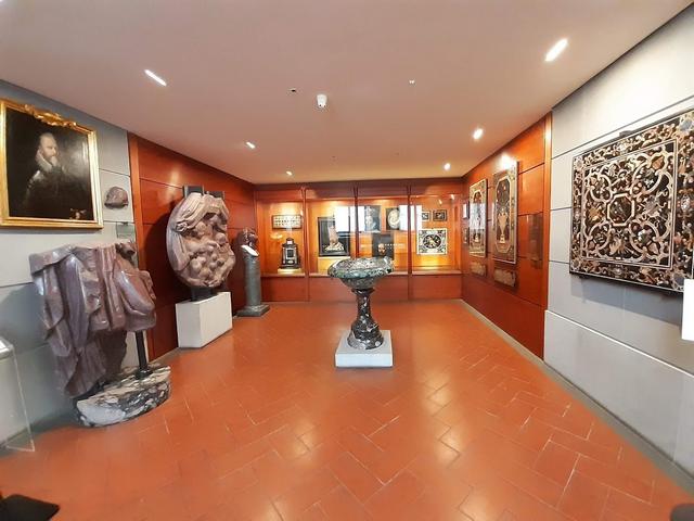 متحف الأحجار الصلبة فلورنسا