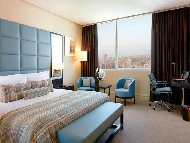 فندق ميلينيوم الكويت يضم فريق عمل احترافي جعله من أجمل فنادق حولي الكويت 

