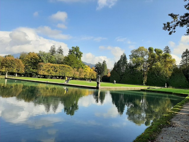 حديقة قصر هيلبرون في سالزبورغ
