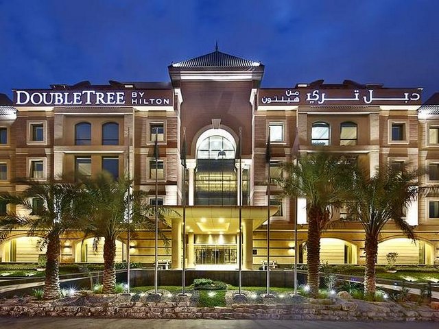 فندق دبل تري من هيلتون الرياض بوابة المرج التجارية من افضل فنادق الرياض