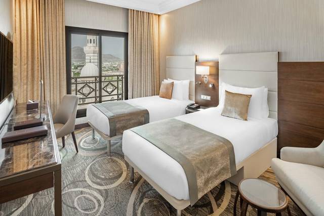 فندق ميلينيوم مكة النسيم من الفنادق التي تضم فريق عمل احترافي بالإضافة إلى أفضل اسعار الفنادق في مكة
