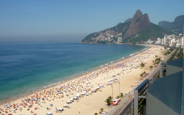 أفضل 4 أنشطة توفرها لك زيارة شاطئ ايبانيما ريو دي جانيرو