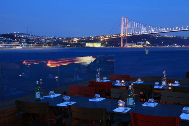 المطاعم المطله على البسفور في اسطنبول
