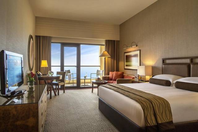 فندق روتانا دبي جي بي ار من افضل فنادق جي بي ار التي تضم وحدات مُتنوعة تصلح للشباب