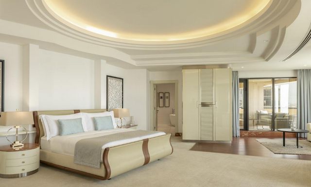 يقدم مقالنا دليل شامل بأفضل فنادق دبي جي بي ار وأعلاها تقييمًا