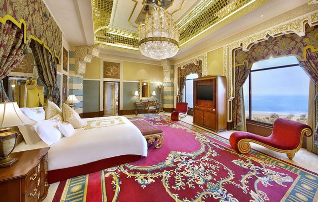افضل فندق الكورنيش جدة حسب تقييمات الزوّار العرب لمستوى الخدمات المُقدّمة