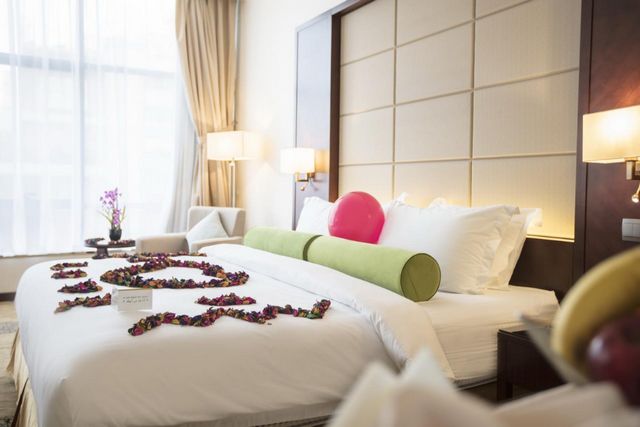ترشيحاتنا من افضل فنادق على الكورنيش بجده للإقامة بها خلال عُطلة السياحة في جدة