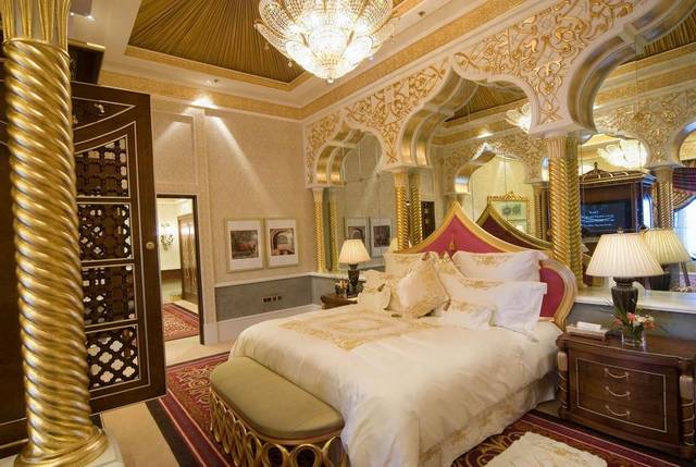 يُعد  فندق قصر الشرق جدة وبفضل إطلالته المُميزة افضل منتجعات جده للعرسان