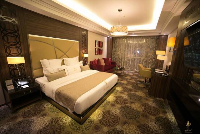  فندق الدار البيضاء جراند يتمتع بفريق عمل جعله من افضل منتجعات جده للعرسان
