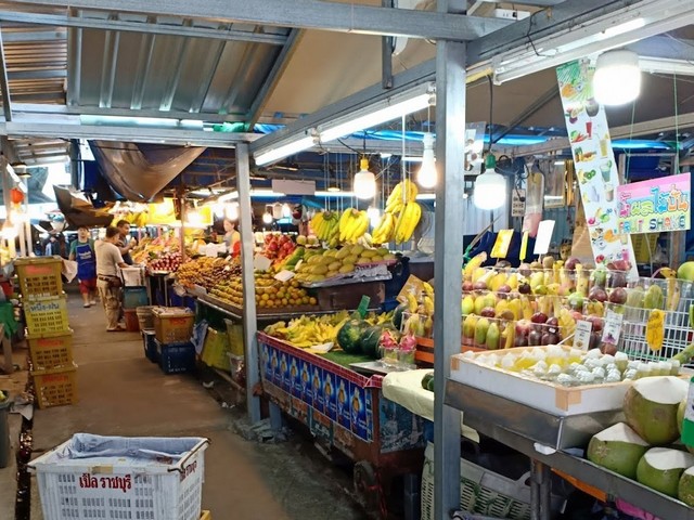 سوق مدينة كرابي الليلي