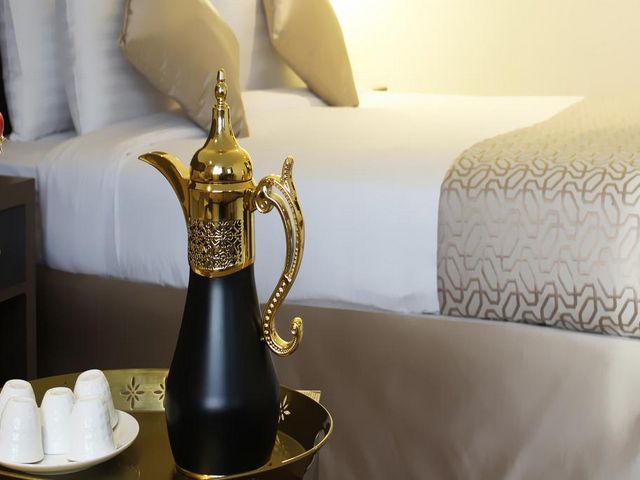فندق لمار اجياد مكة الذي يتمتع بطراز كلاسيكي وموقع مثالي من المطاعم والمعالم السياحية