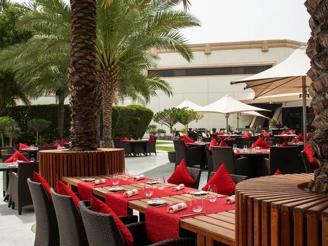 فندق ومركز مؤتمرات لو ميريديان دبي افضل الفنادق للباحثين عن فريق عمل متعاون ومحترف