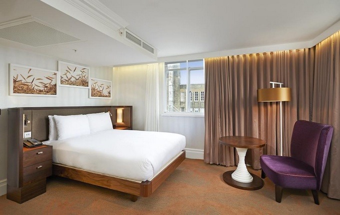 تتميز فنادق لندن اربع نجوم بغرف أنيقة ومفروشات راقية.