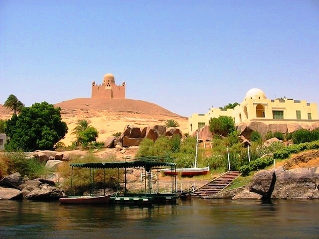 ضريح الآغا خان في مصر اسوان