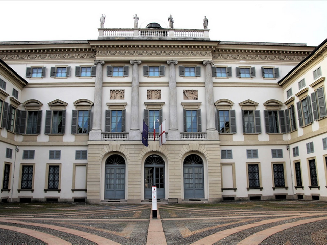 متحف معرض ميلانو للفنون الحديثة ميلان